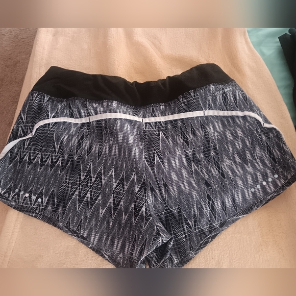 Women's size small,  Reebok nylon shorts - Picture 2 of 3